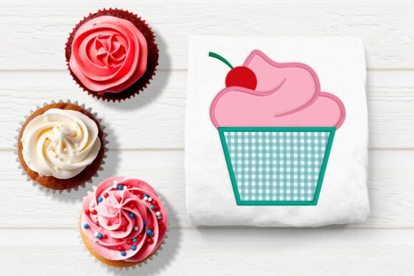 Review: Cupcake with Cherry Applique Embroidery Design